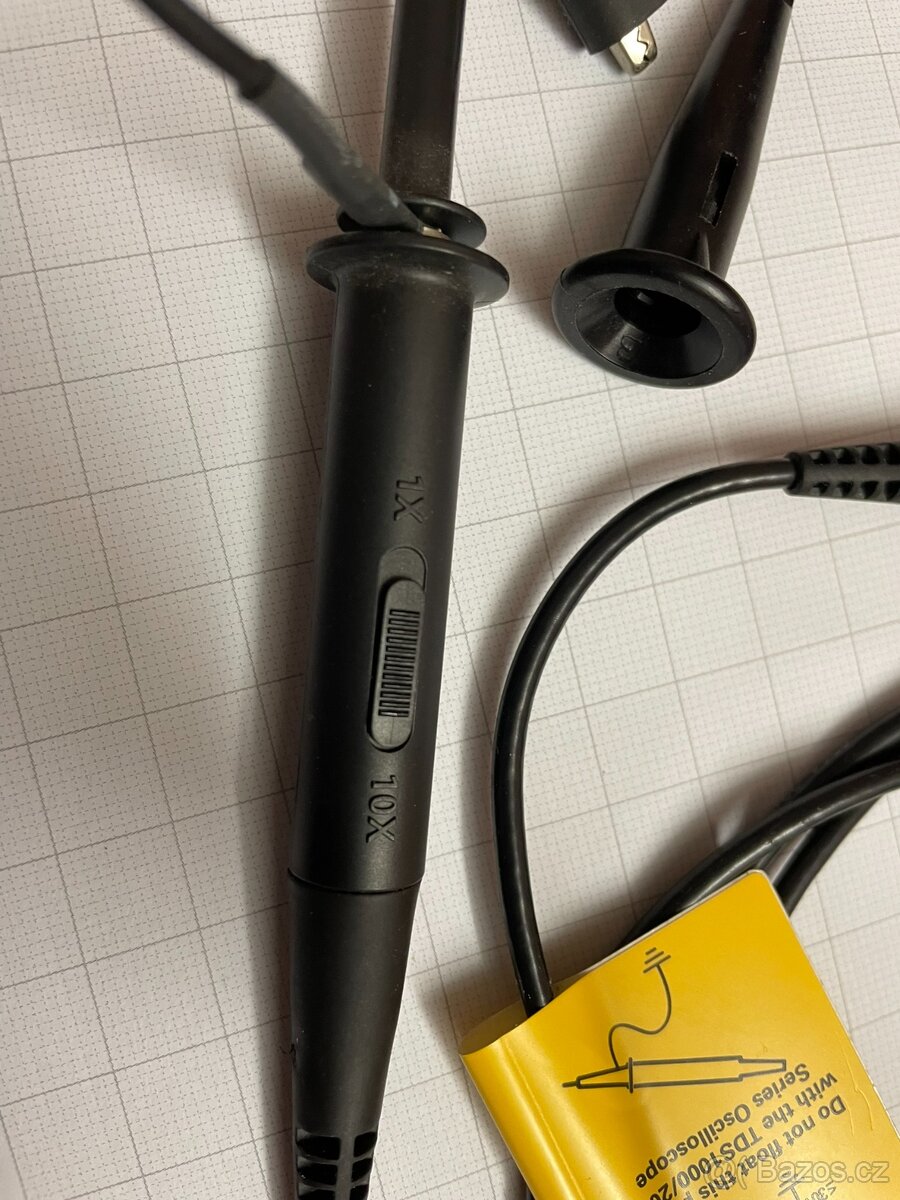 Tektronix P2220 sonda - 2