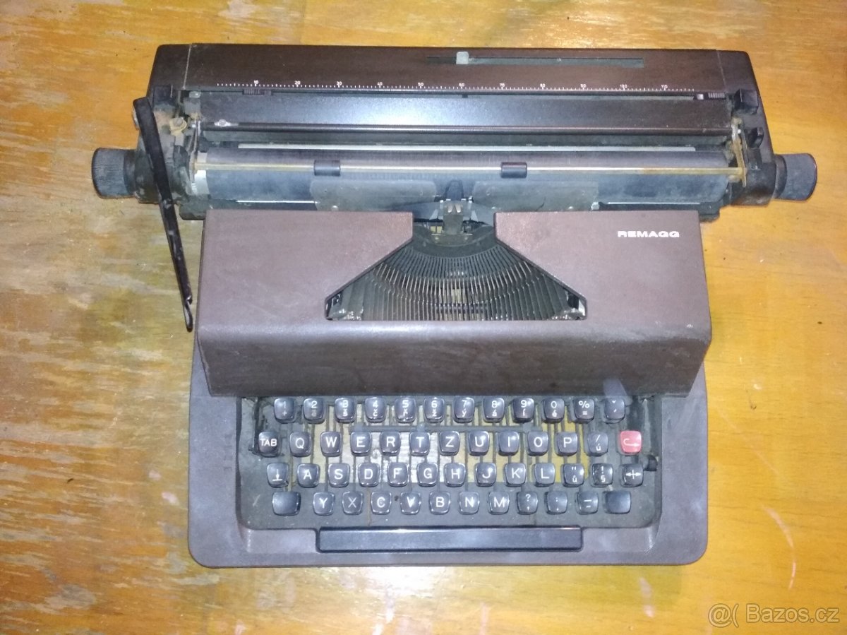 Psací stroj Remagg 11" , 21" a Consul - 2