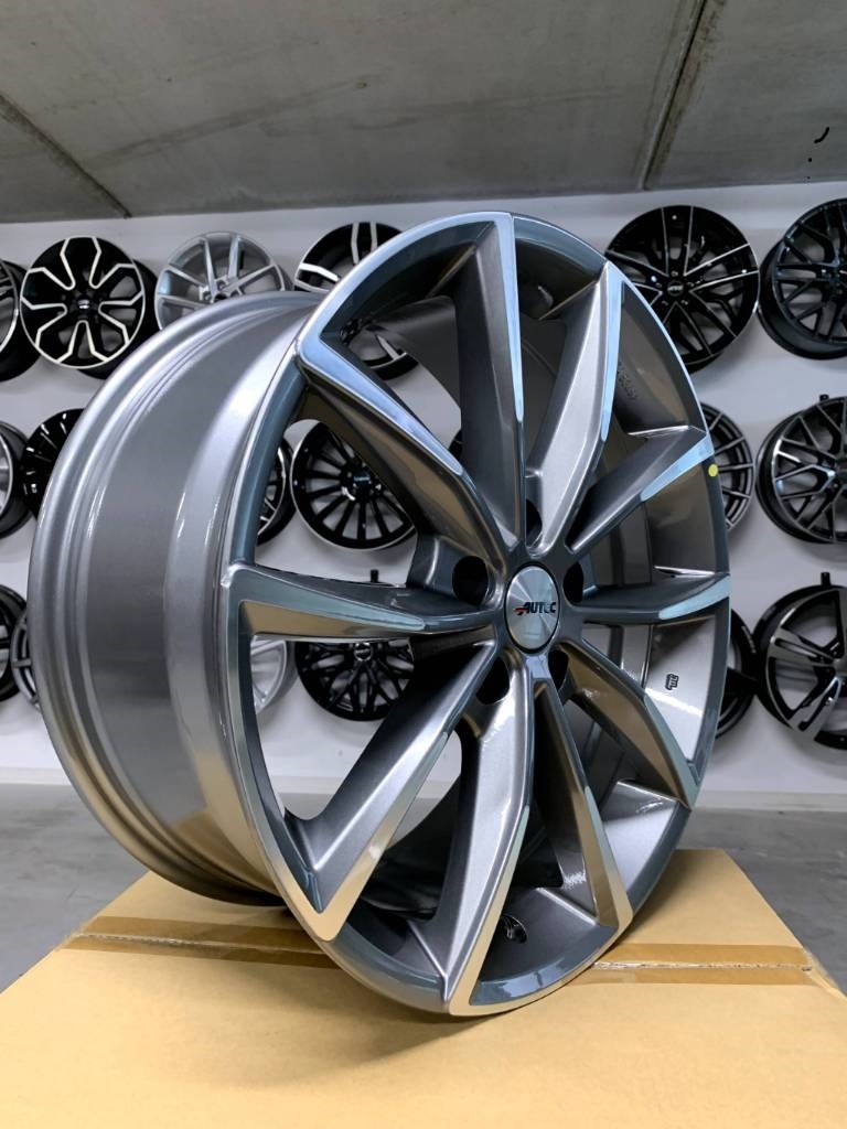 Nové Nissan , Dacia alu kola R18 5x114.3 - 2