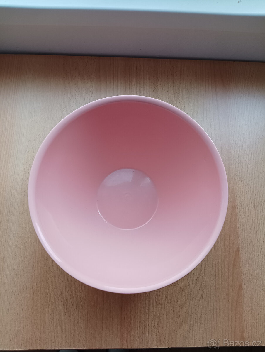 Růžová plastová mísa ze zdravotně nezávadného plastu - 2
