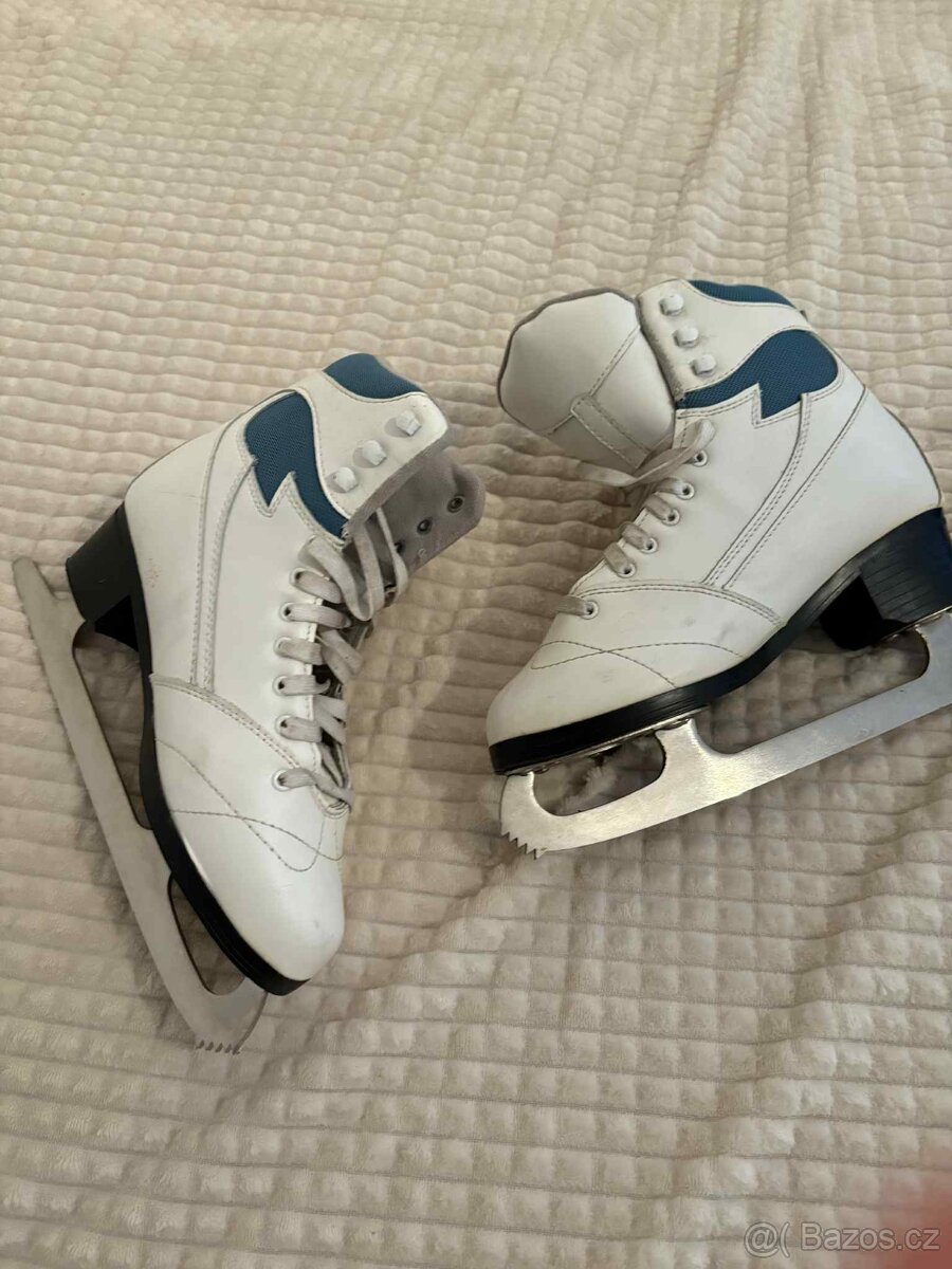 Prodám lední brusle – dámské bílé vel 41 - 2