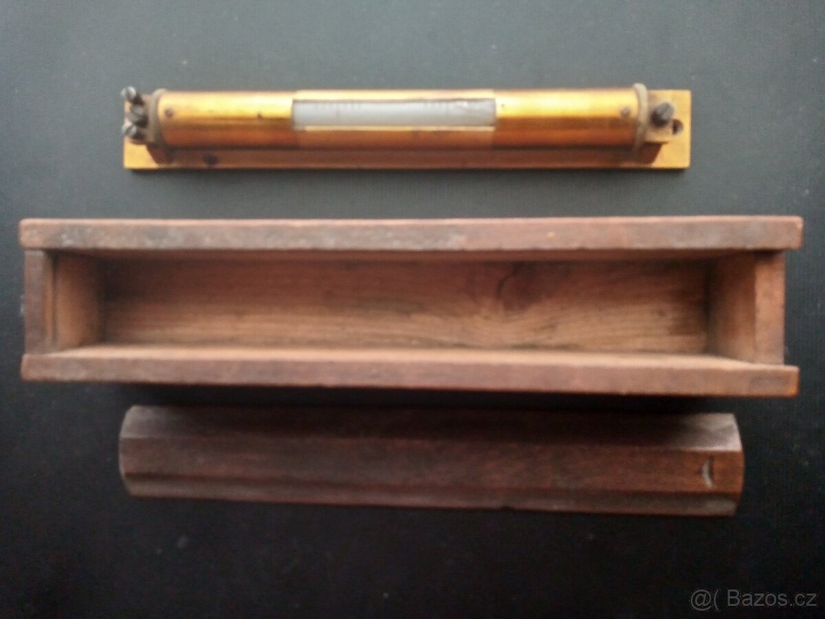 Stará mosazná vodováha - 2