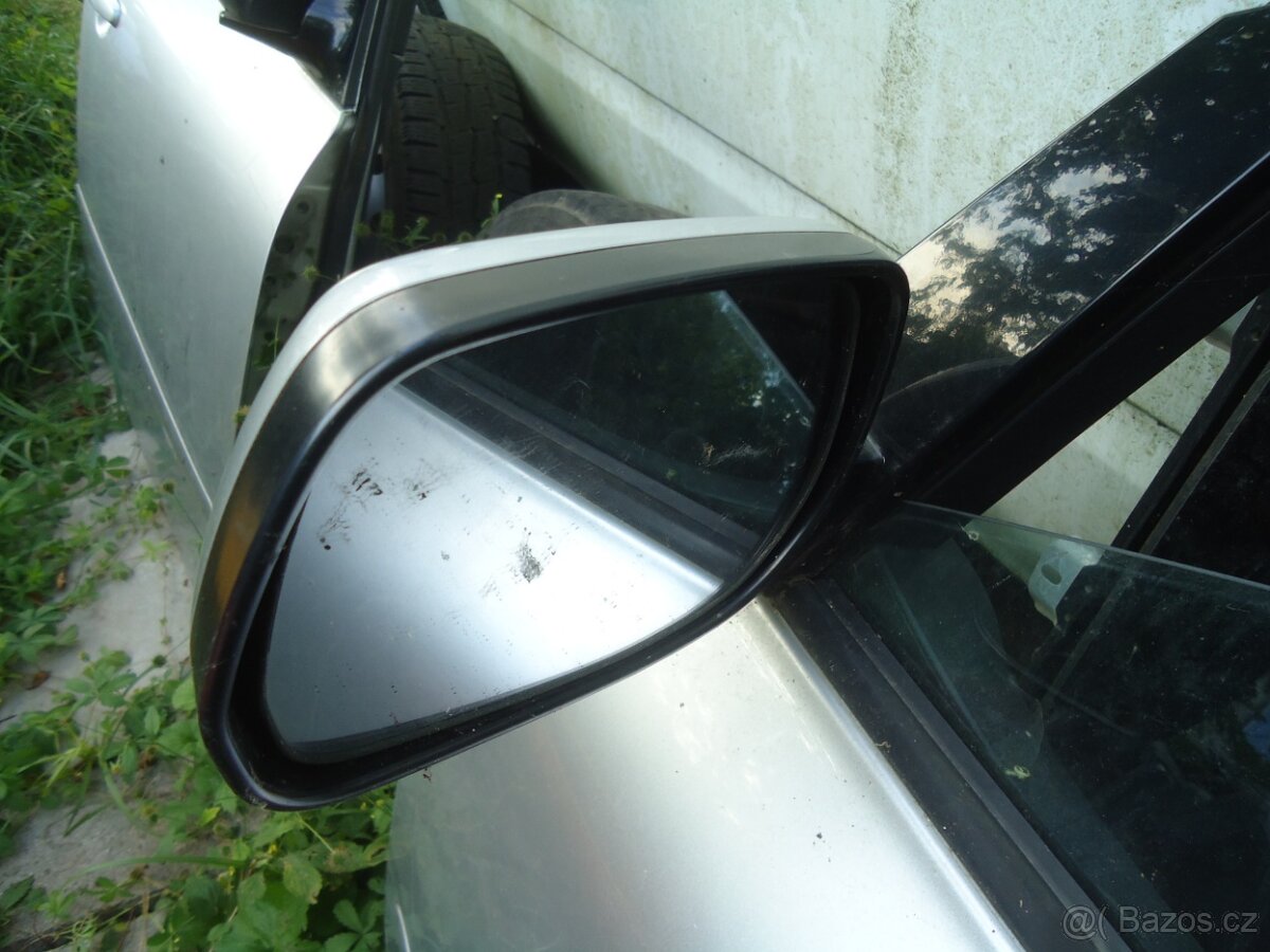 Toyota Avensis Verso 2004 - zpětná zrcátka boční - 2