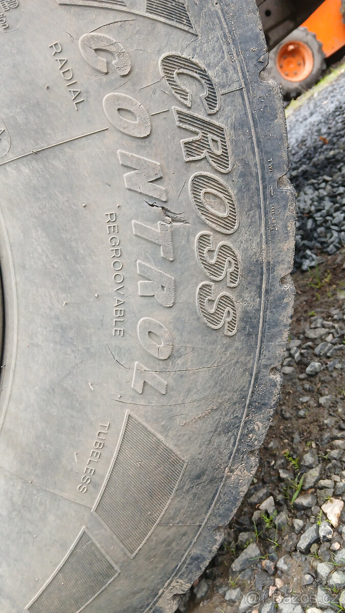 pneu 315/80/22,5 - 2