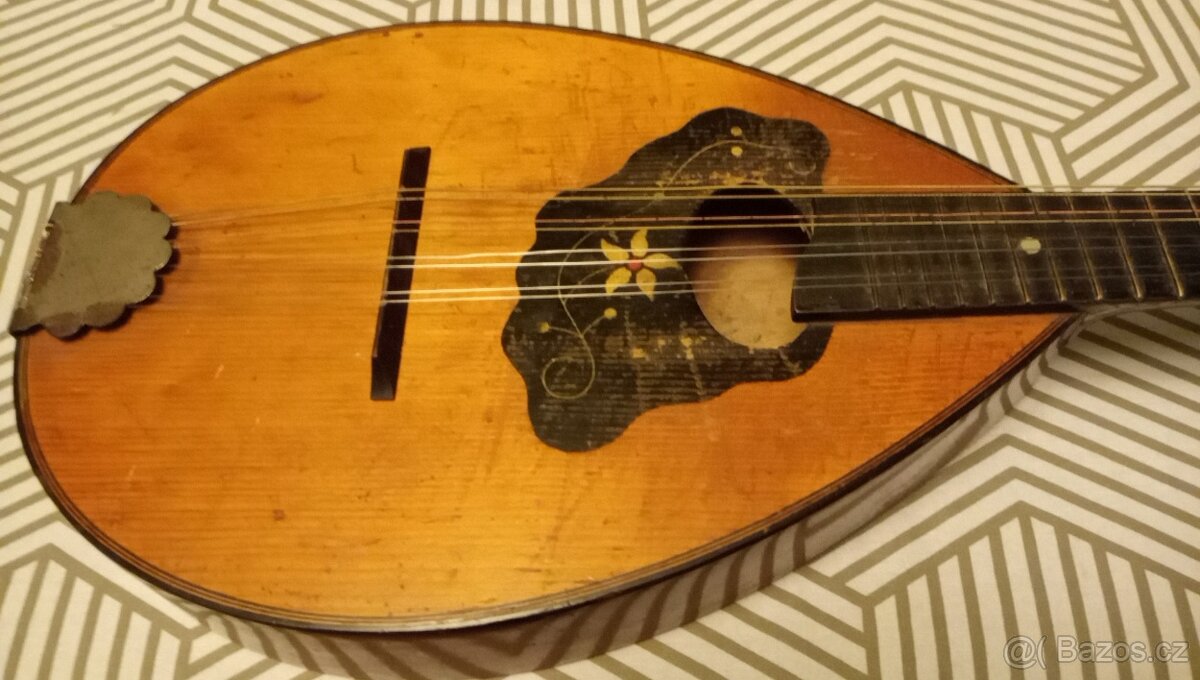 Mandolína italského tvaru - 2