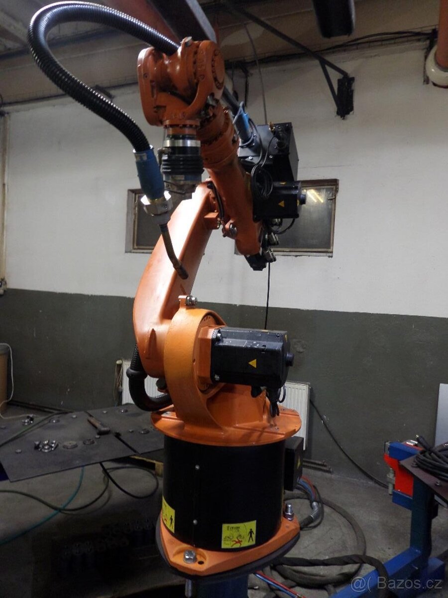 Robot KUKA (8222) - 2
