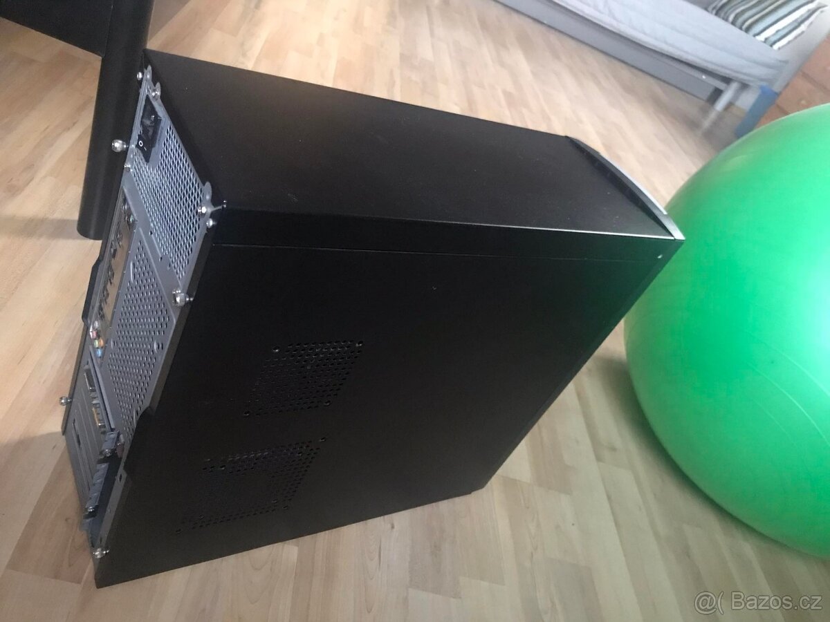 Stolní PC - 2