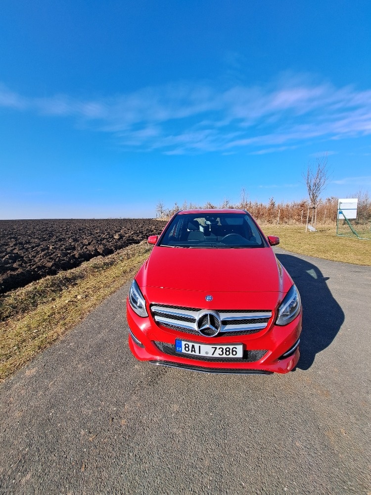 Prodám Mercedes Benz B 180 D - 2