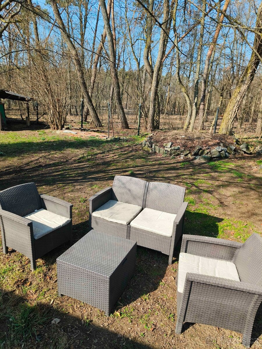 venkovní posezení - 2