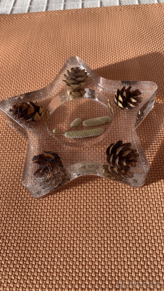 Svicen z pryskyřice - 2