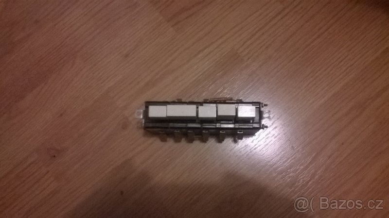 Prodám novou sadu 5 tlačítek - 2