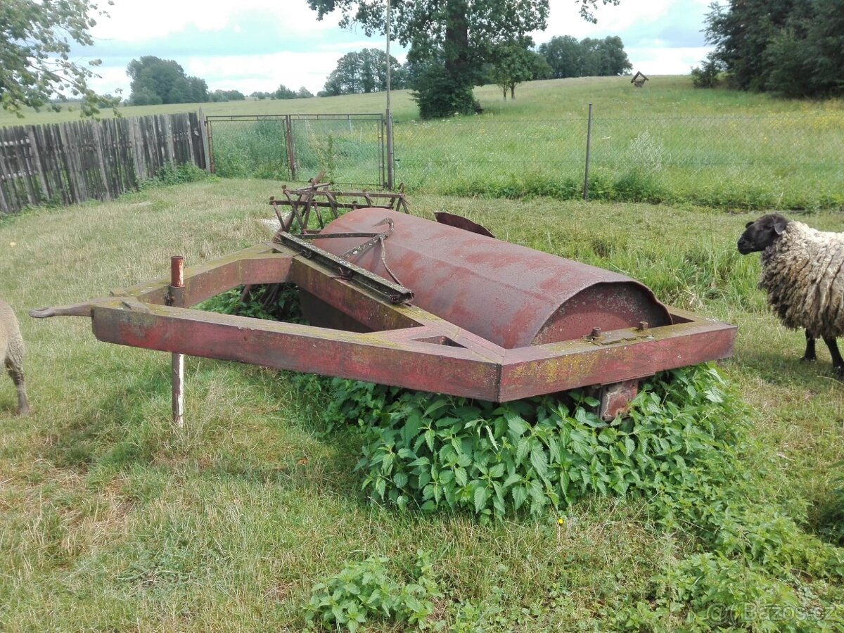 Prodám polní válec - 2