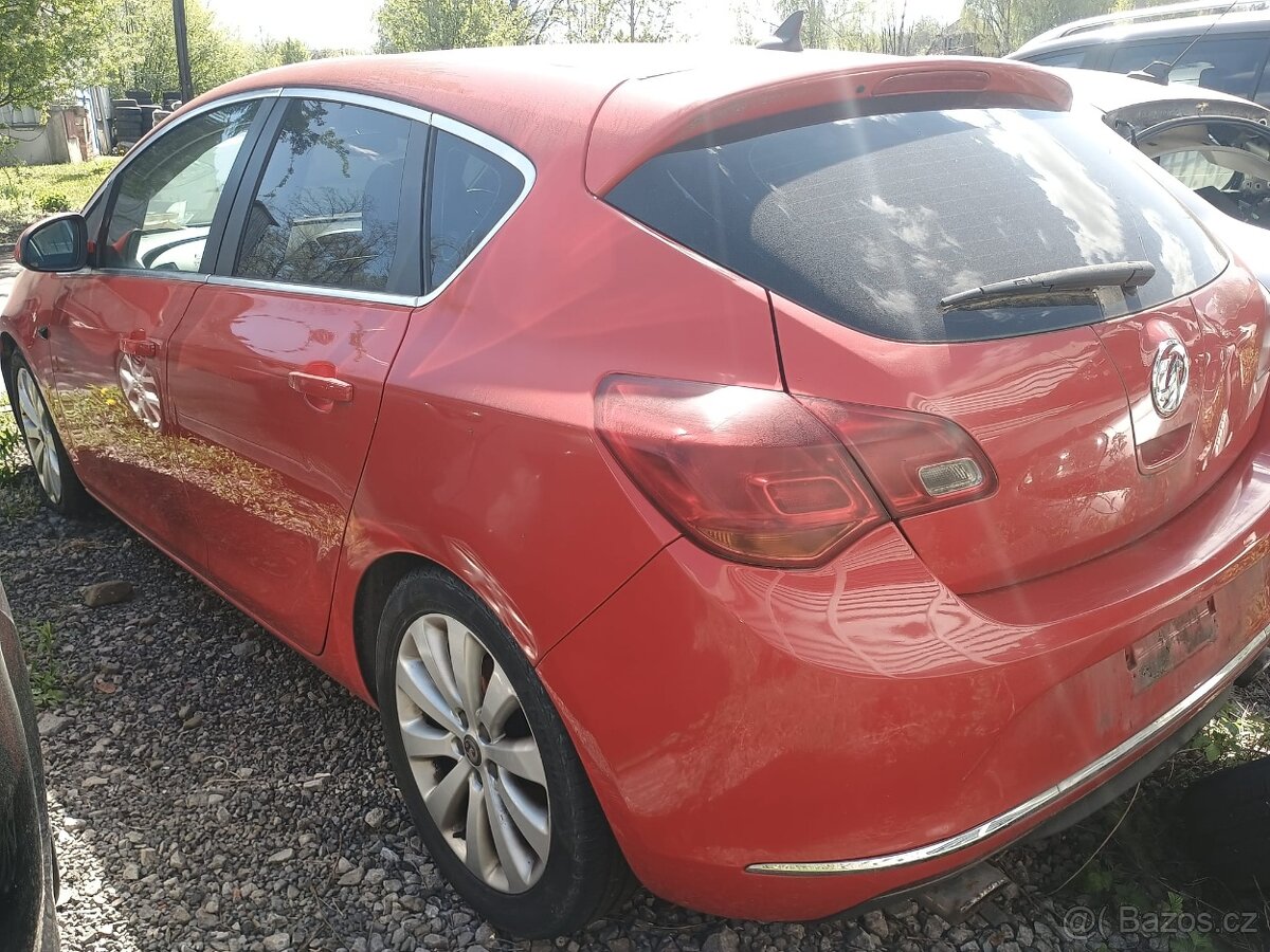 Opel Astra J - 2