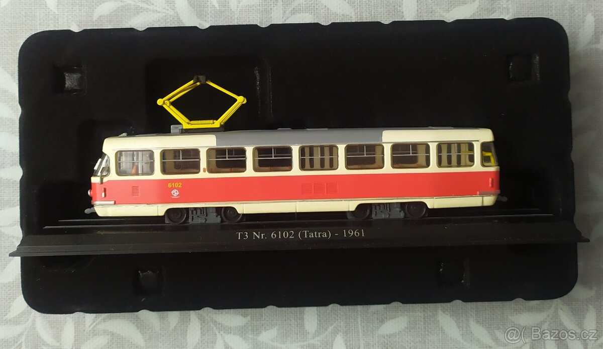 Tramvaj 1:43 1:87. Moskvič 412 1:24 - 2