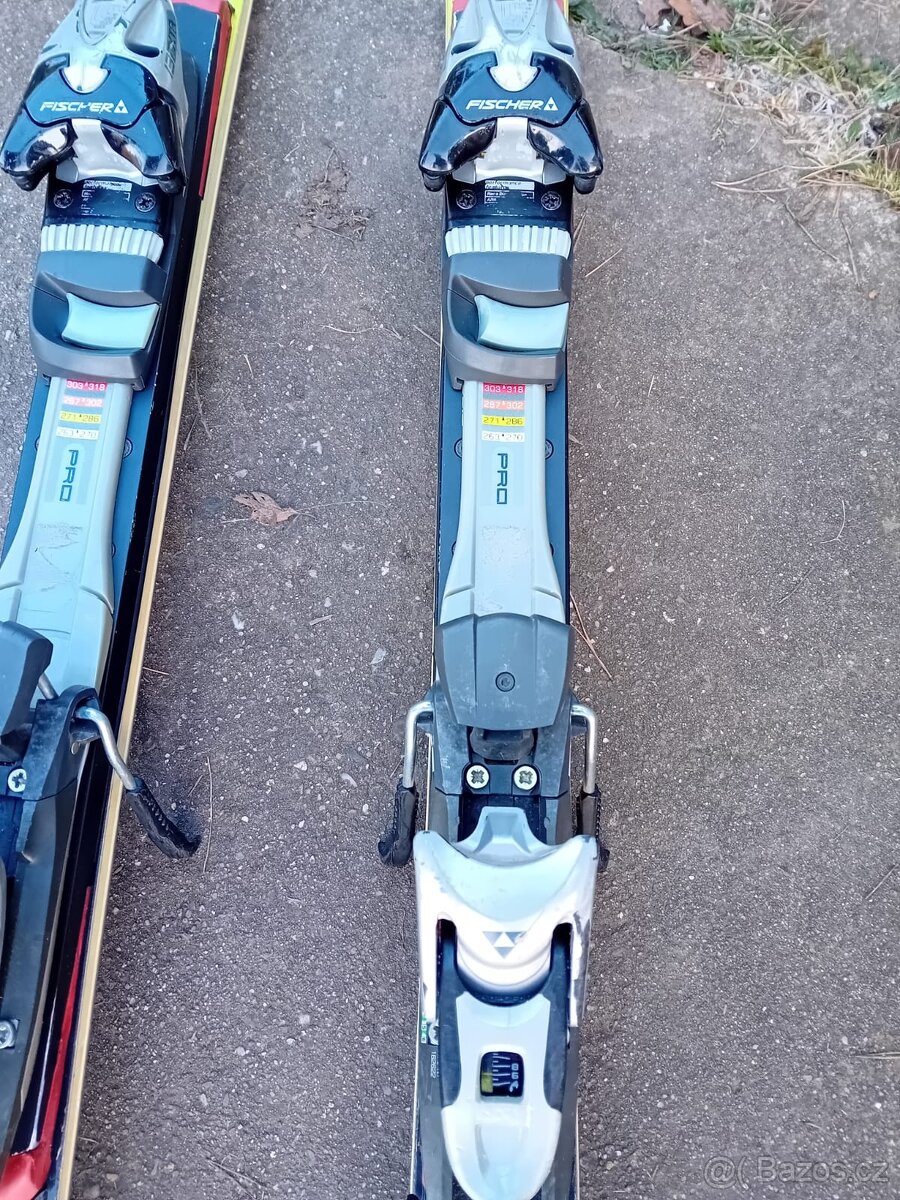 Sjezdové lyže Fischer - 2
