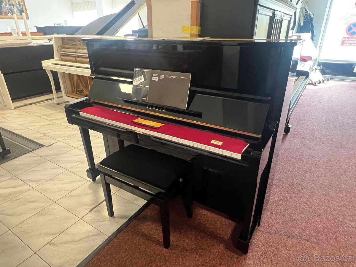 Pianino Yamaha mod. U1 se zárukou 5 let, doprava do 100 km. - 2