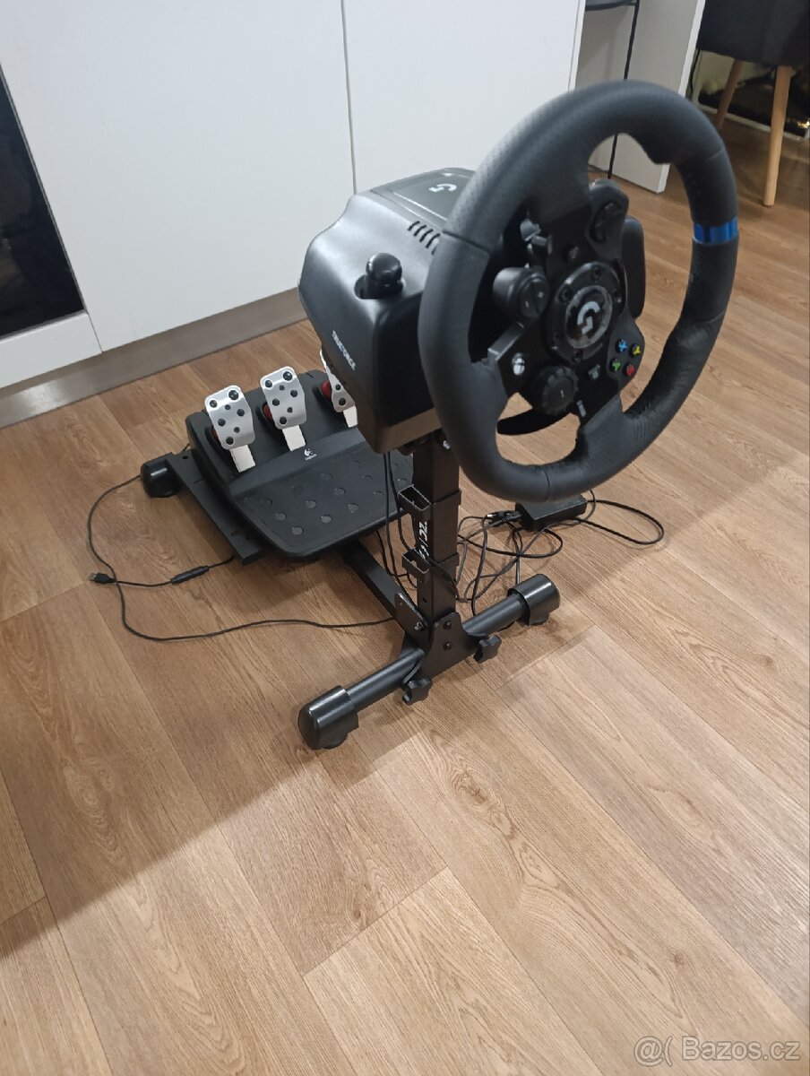 Logitech G923 + stojánek - 2