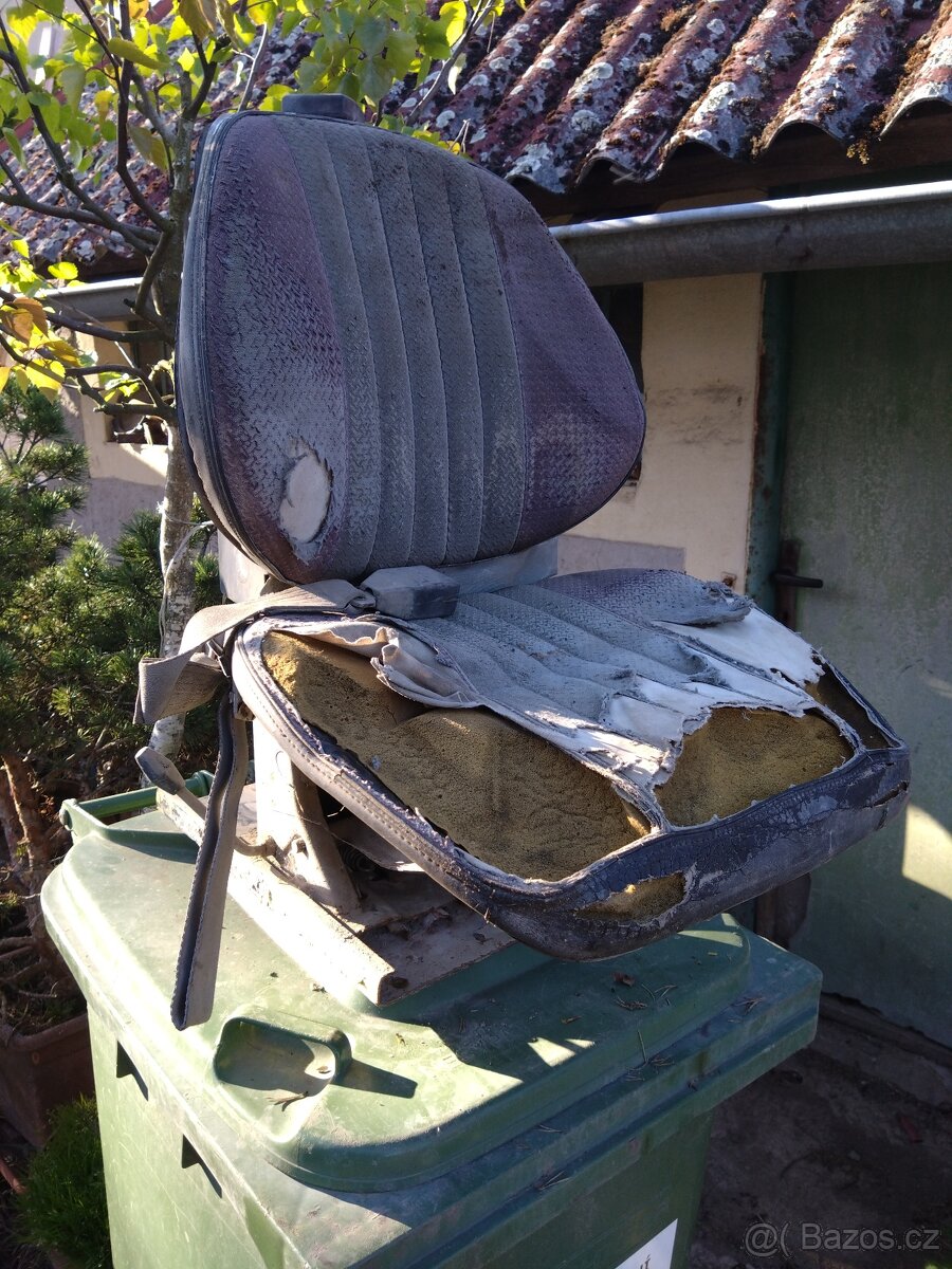 Sedačka Mars Zetor - 2