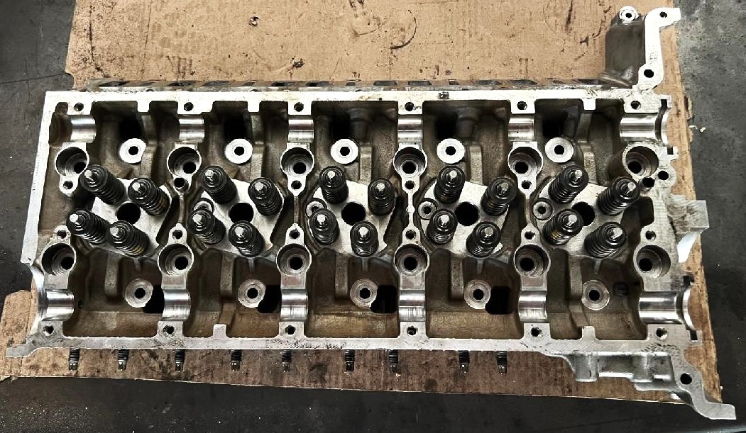 HLAVA MOTORU NA FORD RANGER 3,2 TDCI - 2