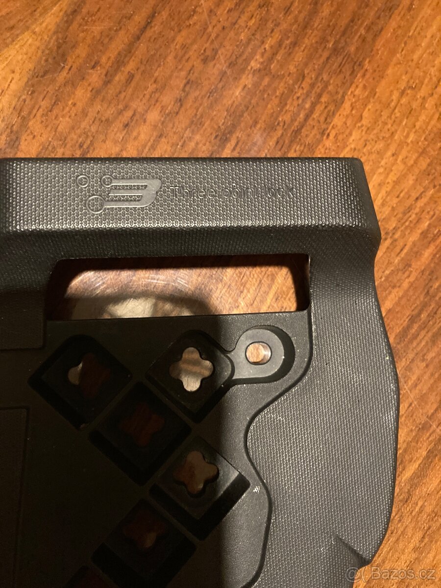 Upevňovací deska / plotna pro kufry Yamaha - 2