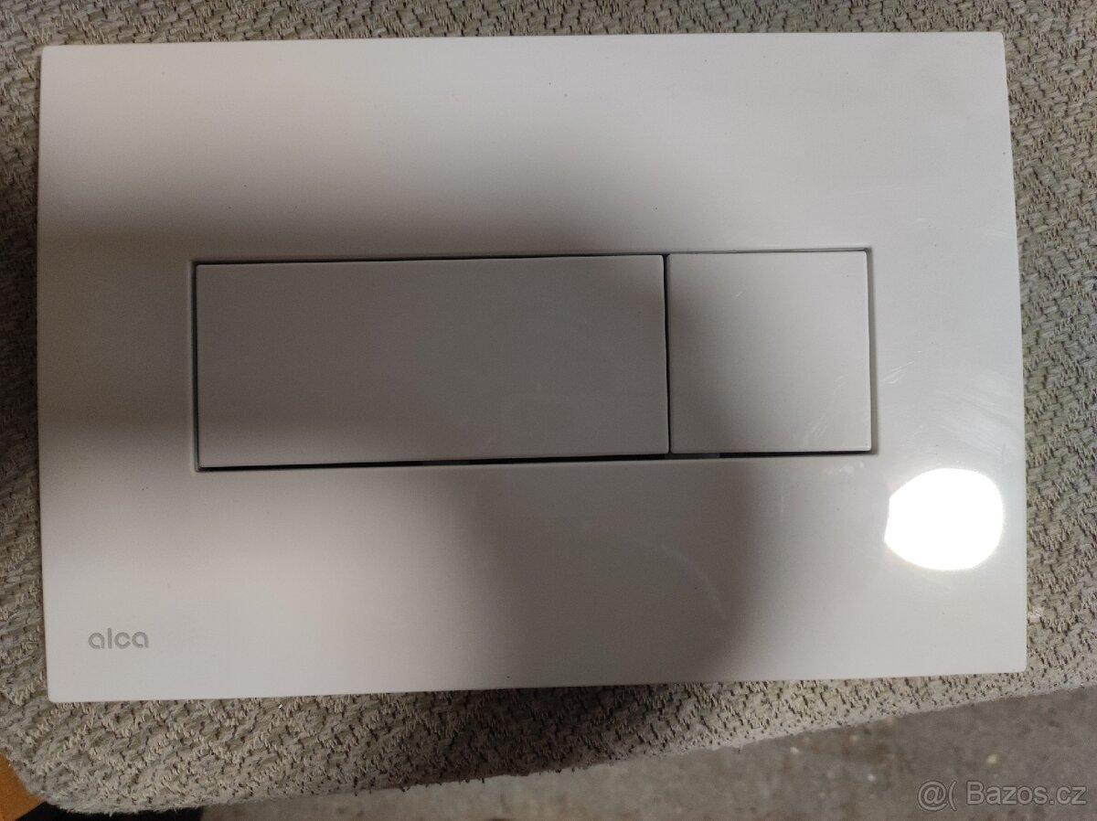 Tlačítko na záchod Alca - 2
