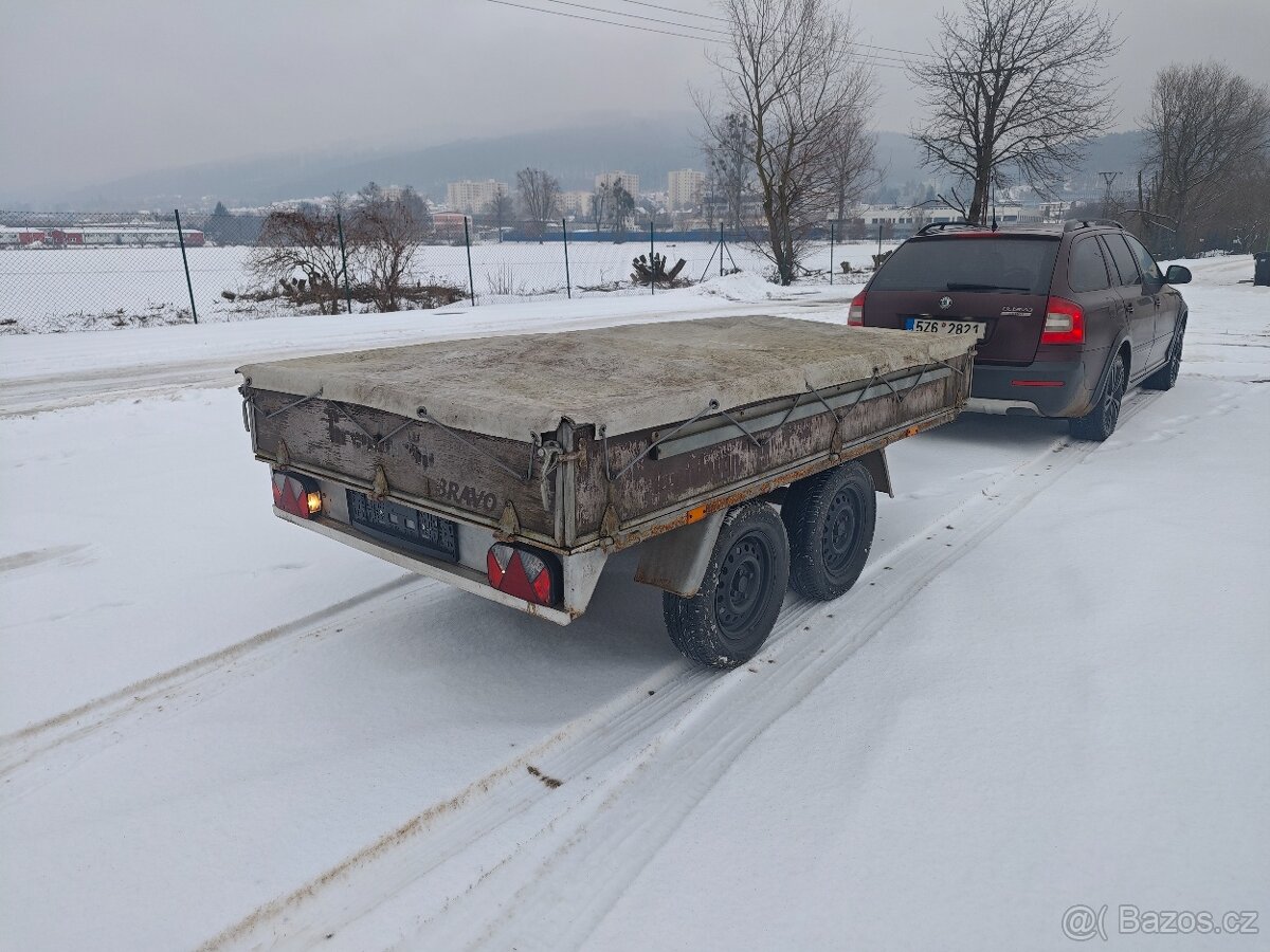 Bržděný přívěs 1500 kg - 2