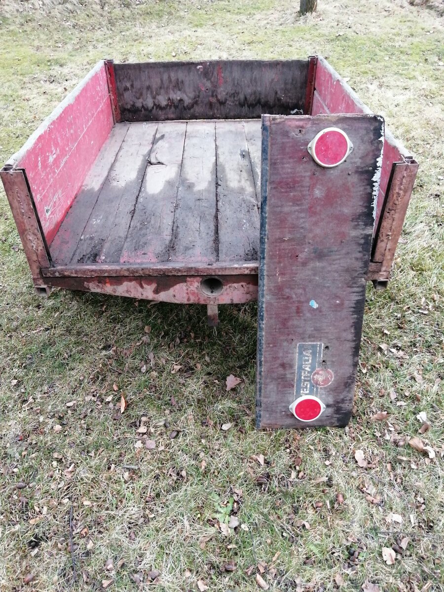 Přívěsný vozík za auto - 2