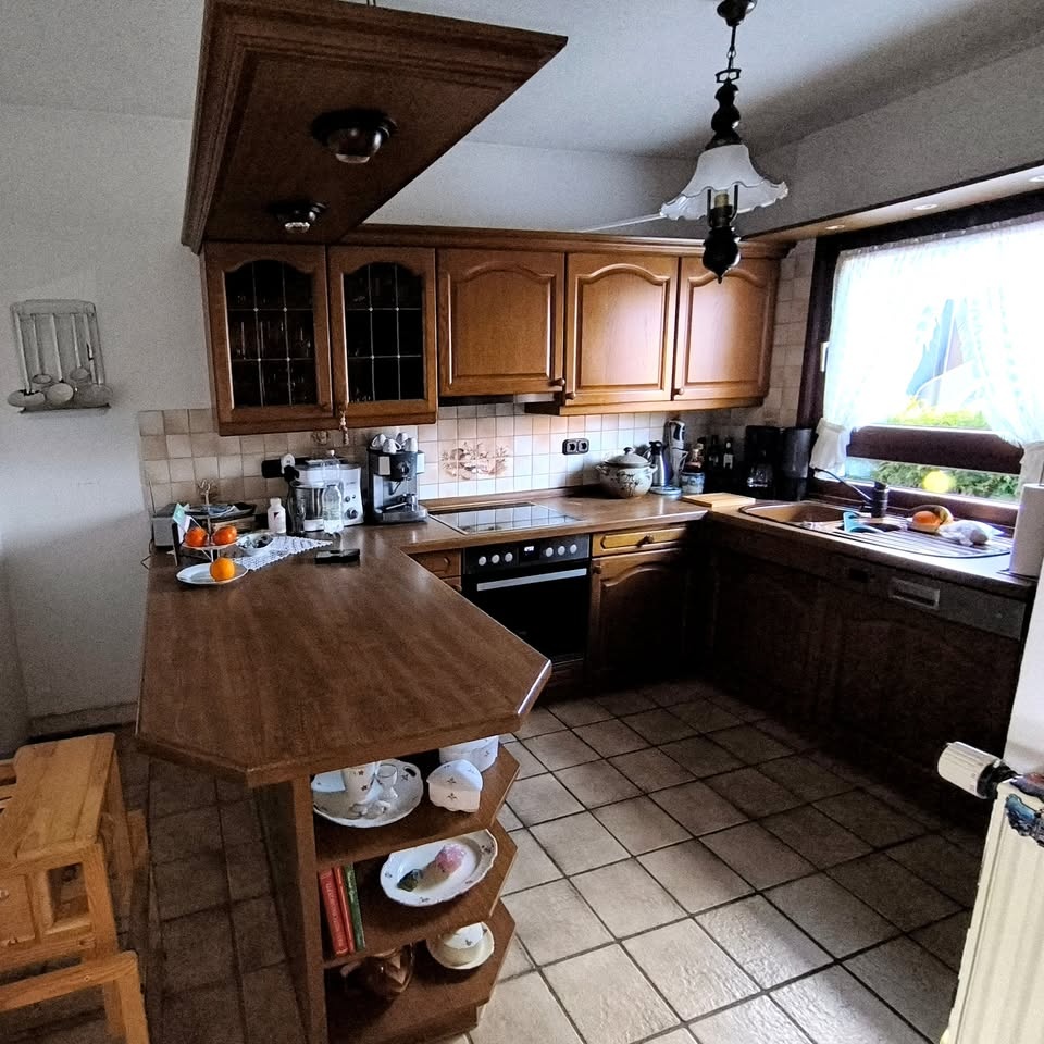 Prodám použitou rustikální kuchyni - 2