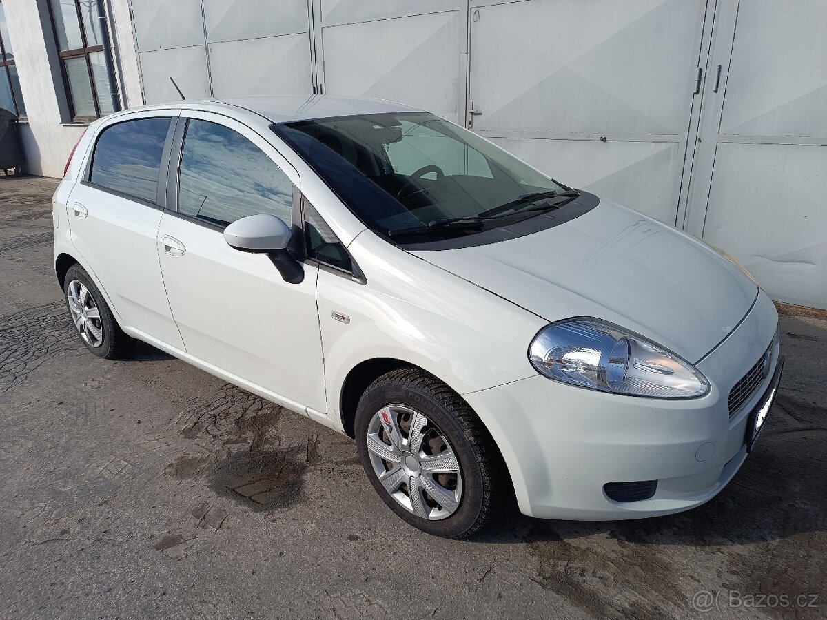 Fiat Grande Punto - 2