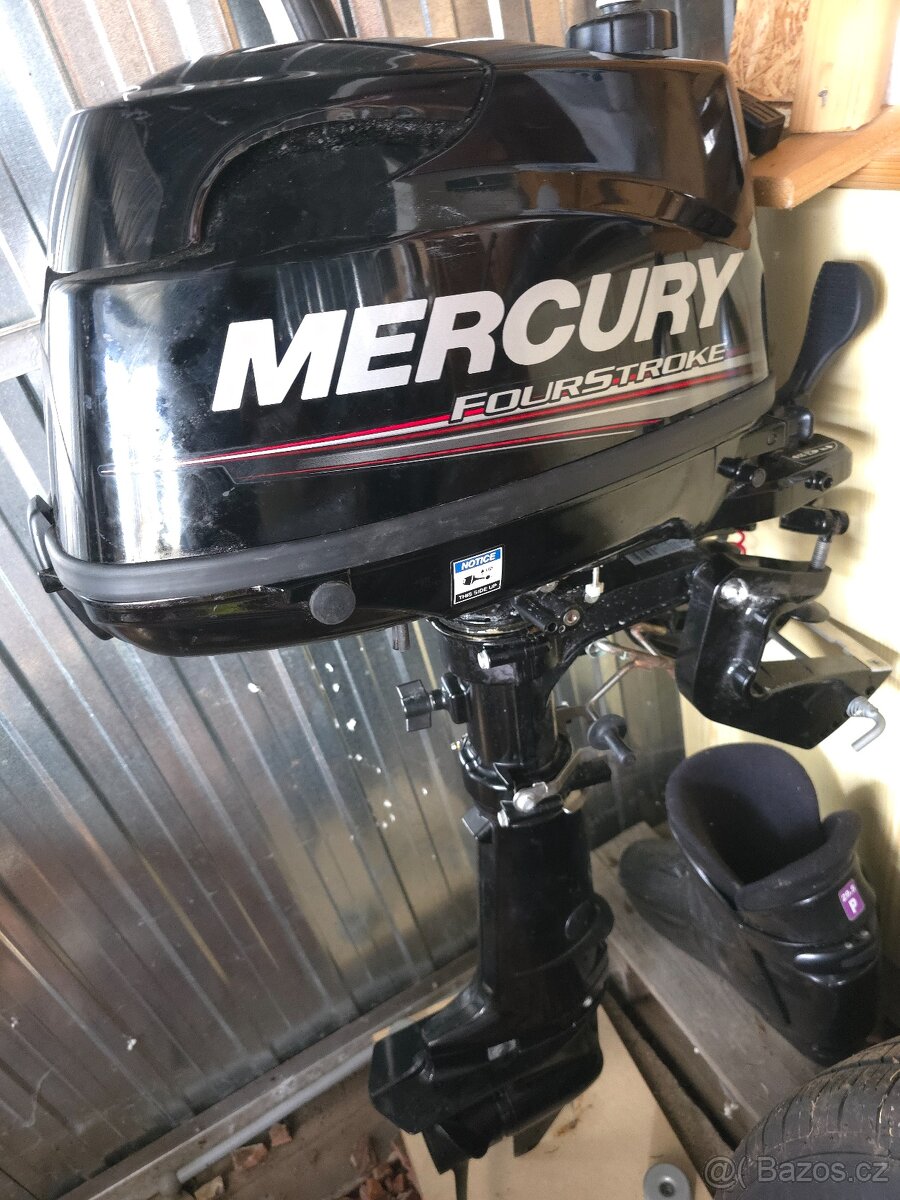 Člun s motorem 5hp - 2