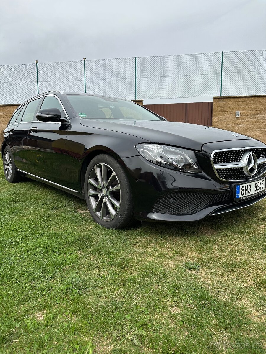 Mercedes-Benz E-class - 2