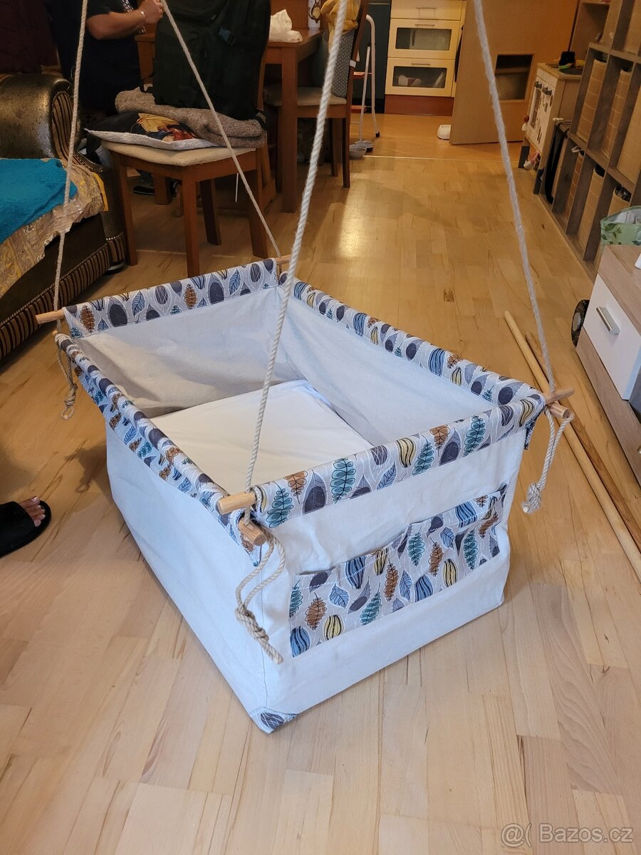 Závěsná postýlka pro miminko - 2