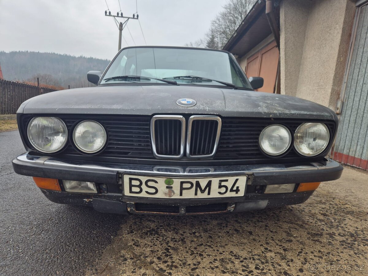 BMW e28 524 TD 1984, dovoz Německo - 2