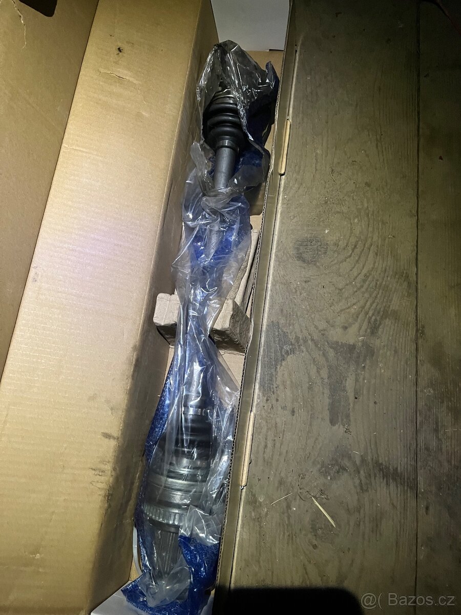 Nová Poloosa BMW e46 316i, 318i, 320i - 2