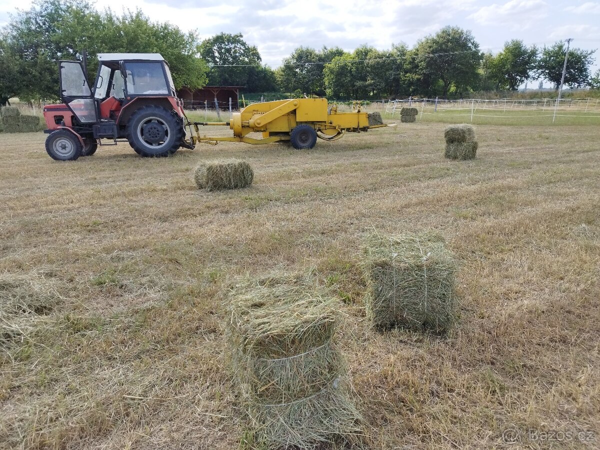 Prodám malé hranaté balíky lučního sena - 2