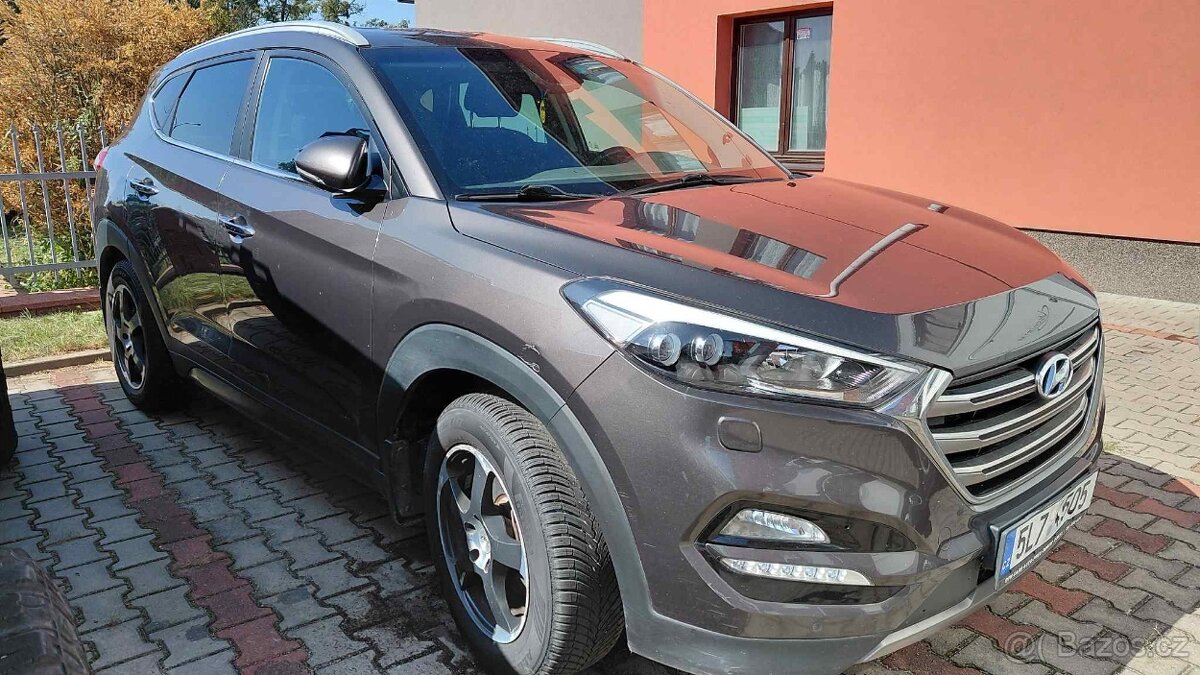 Hyundai Tucson - 2