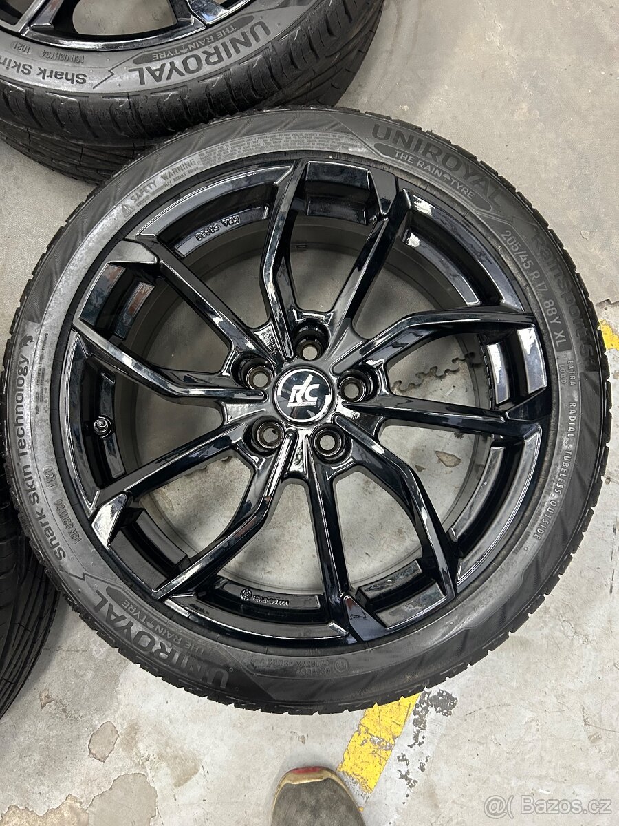 Nové alu r17 RC design 5x100 - 2