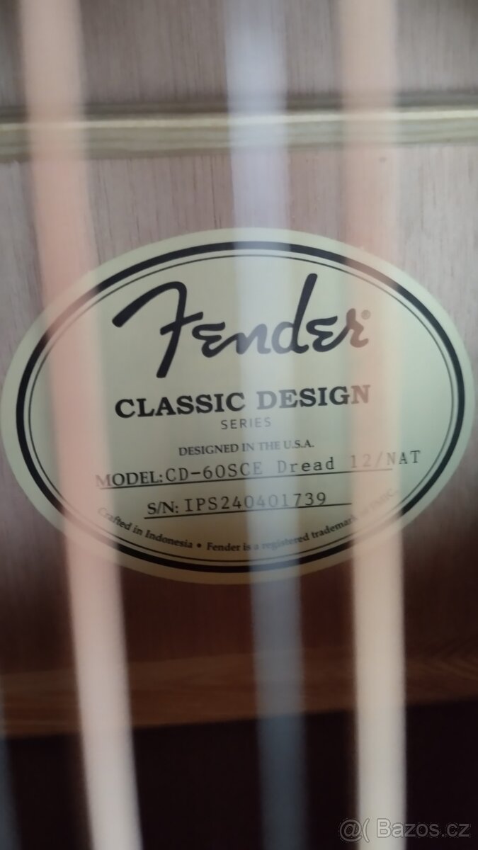 Dvanácti strunná kytara Fender - 2