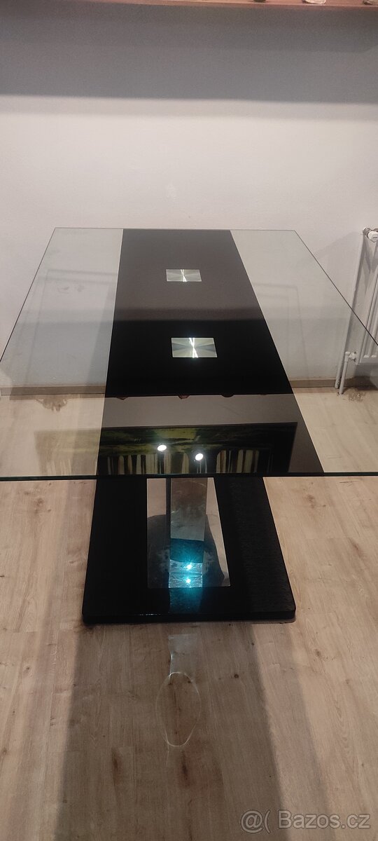 Luxusní jídelní stůl - 2