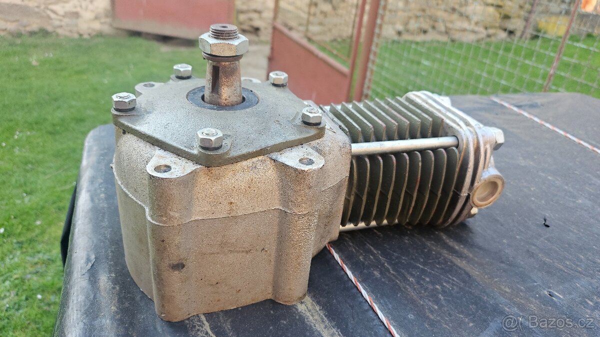 Kompresor Tatra 138 - 2