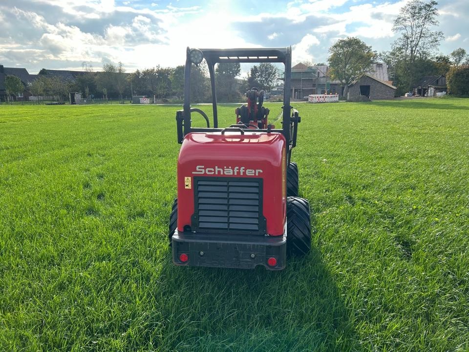 Nakladač Schaffer 2024 SLT - 2