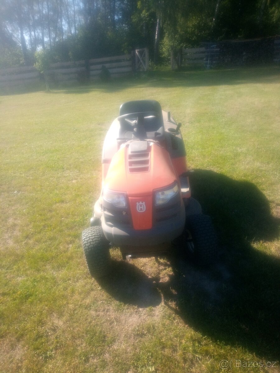 Sekací traktůrek Husqvarna - 2