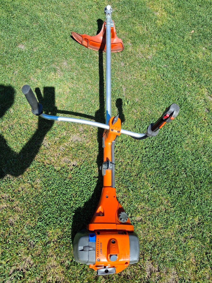 Krovinak Husgvarna 555 rxt - 2