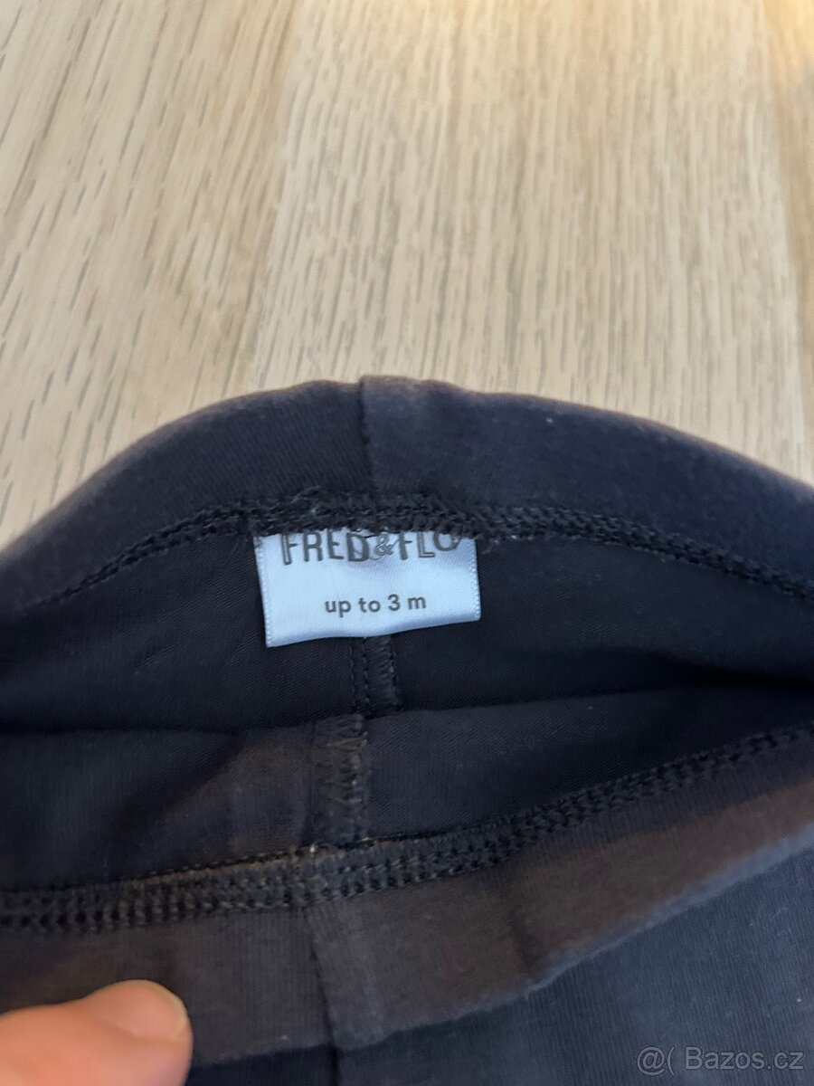 Prodam detske teplaky 2ks f - 2