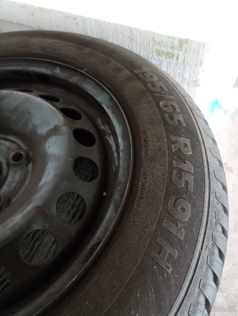 Pneu s disky 195/65 R 15 - 2