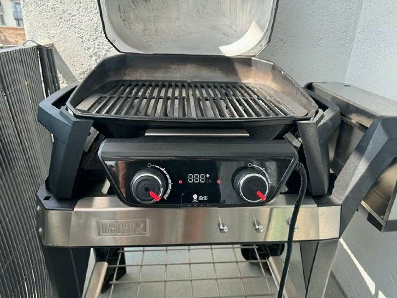 Weber Pulse 2000 s vozíkem - 2