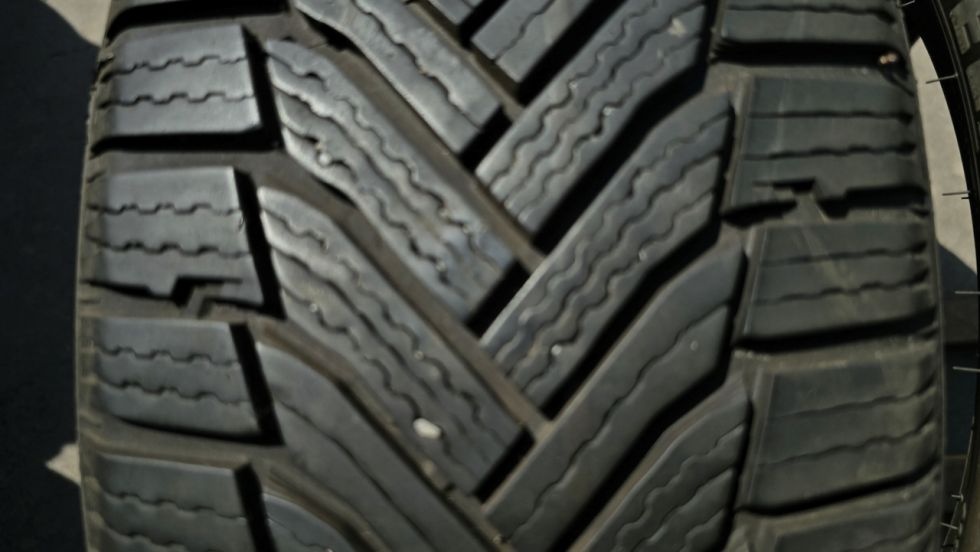 Zimní pneu 205/55/16 Michelin - 2