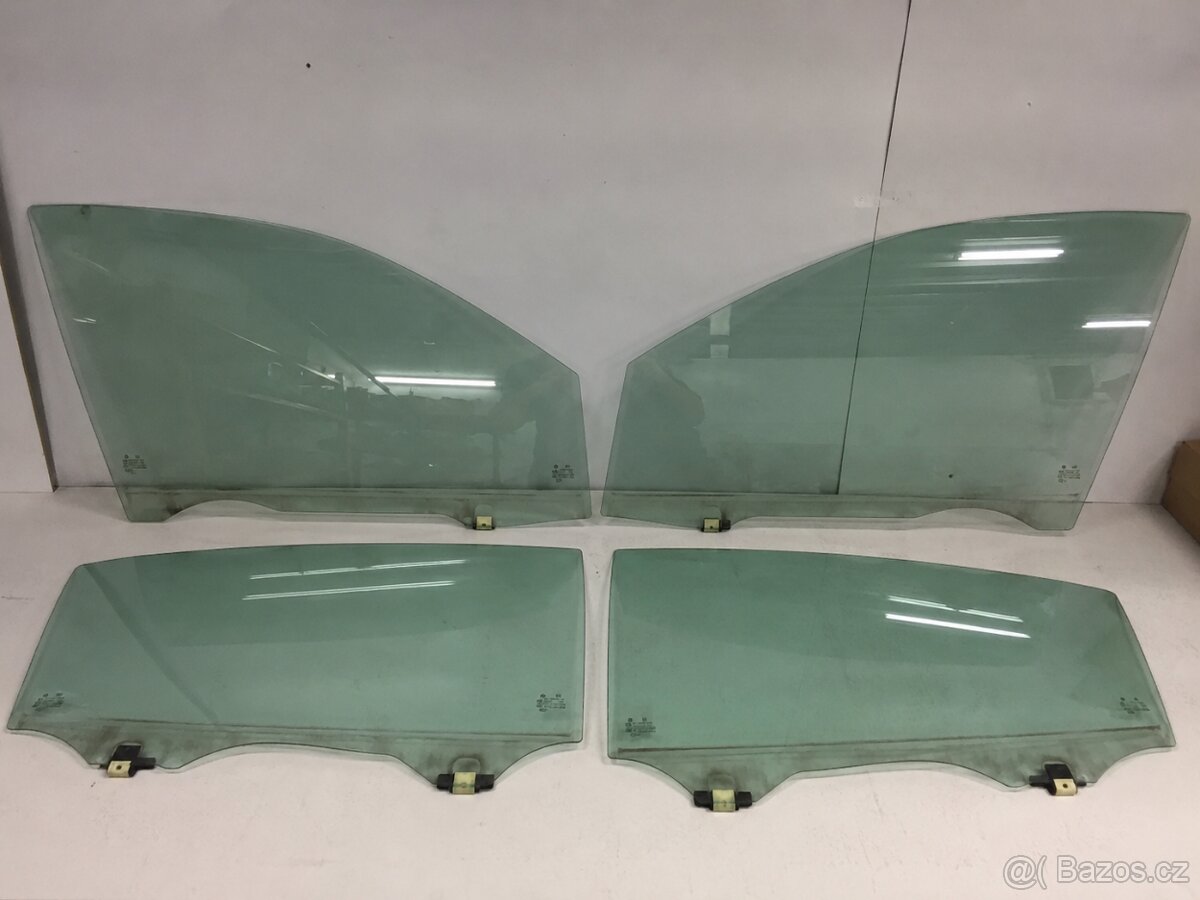 Sklo passat B8. 3G0845201 / 3G0845202 - 2