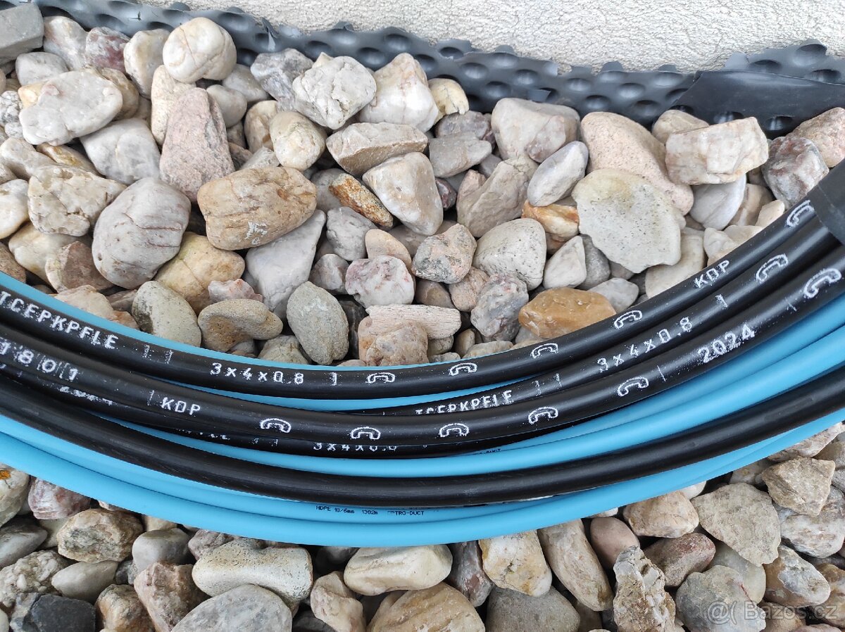Zdělovací kabel tcepkpfle 3x4x0,8 - 2