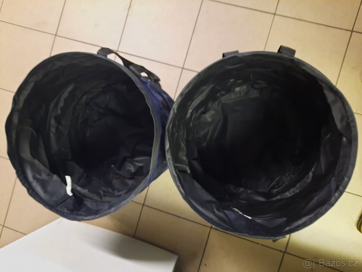 Skládací nádoba na uklid,hračky aj. 2 ks-á 150 kč,popelnice - 2
